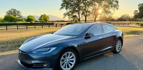 Tesla Model S 2018