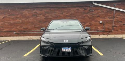 Toyota Camry Hybrid 2025