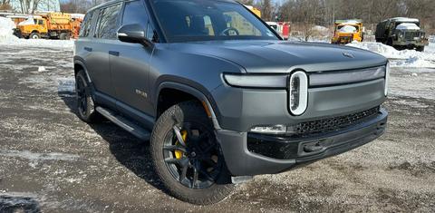 Rivian R1S 2022