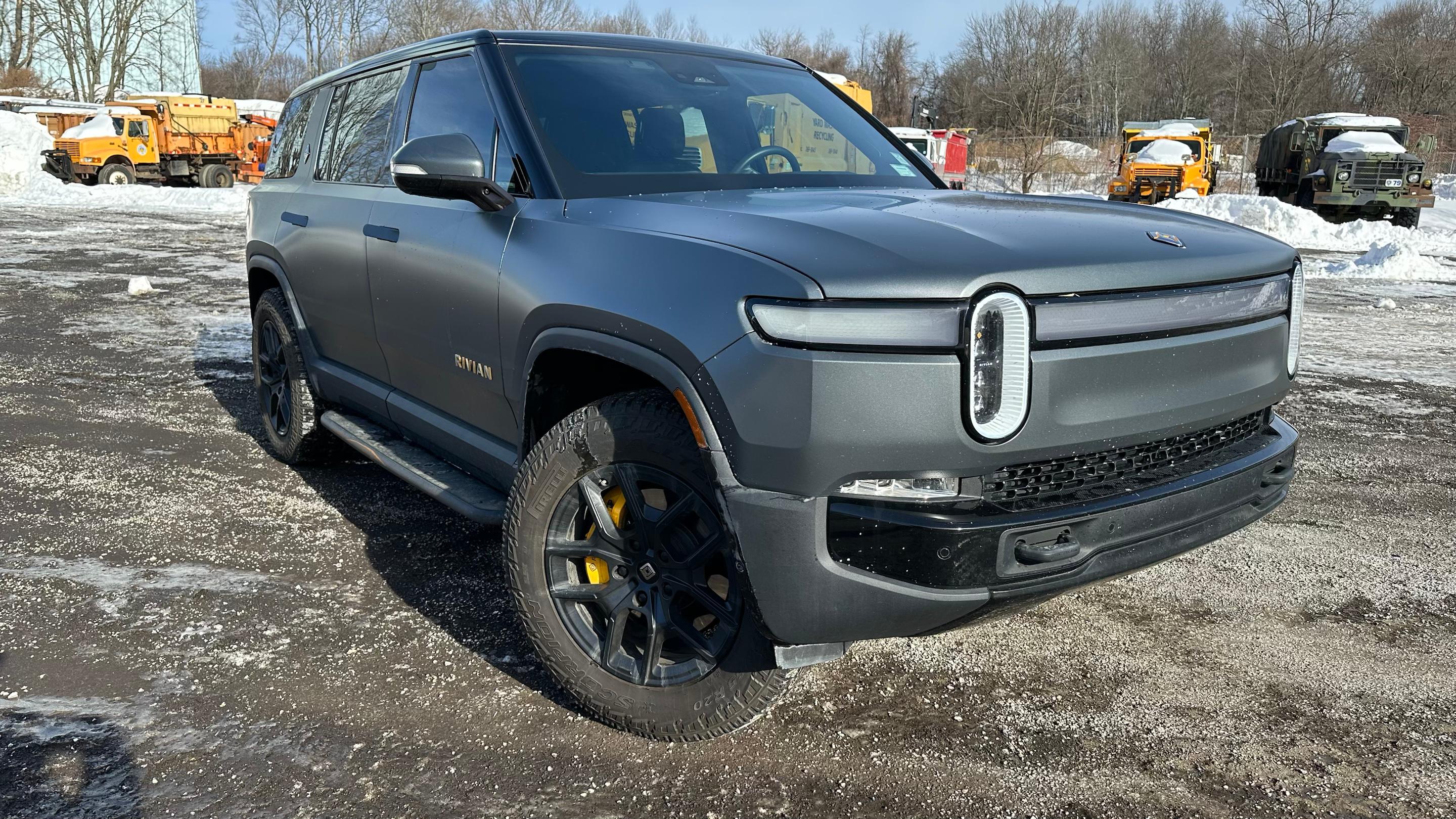 Rivian R1S 2022 in Valhalla, NY