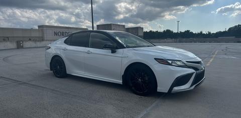 Toyota Camry Hybrid 2021