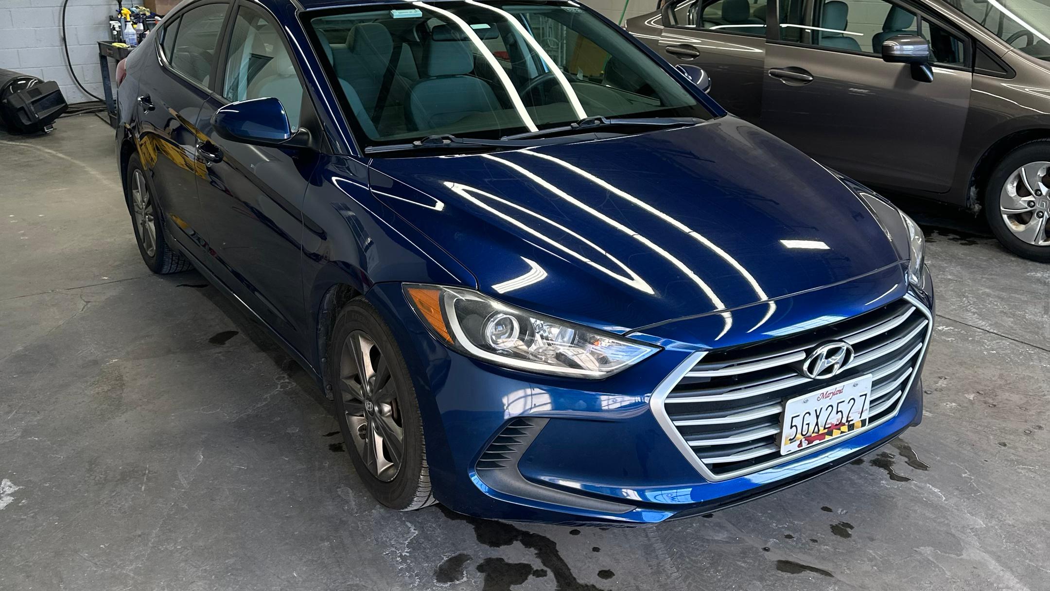 Hyundai Elantra 2017 in 