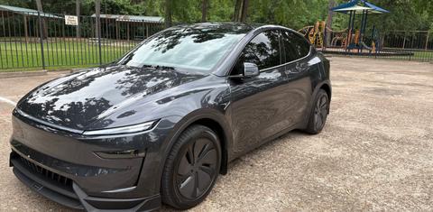 Tesla Model Y 2026