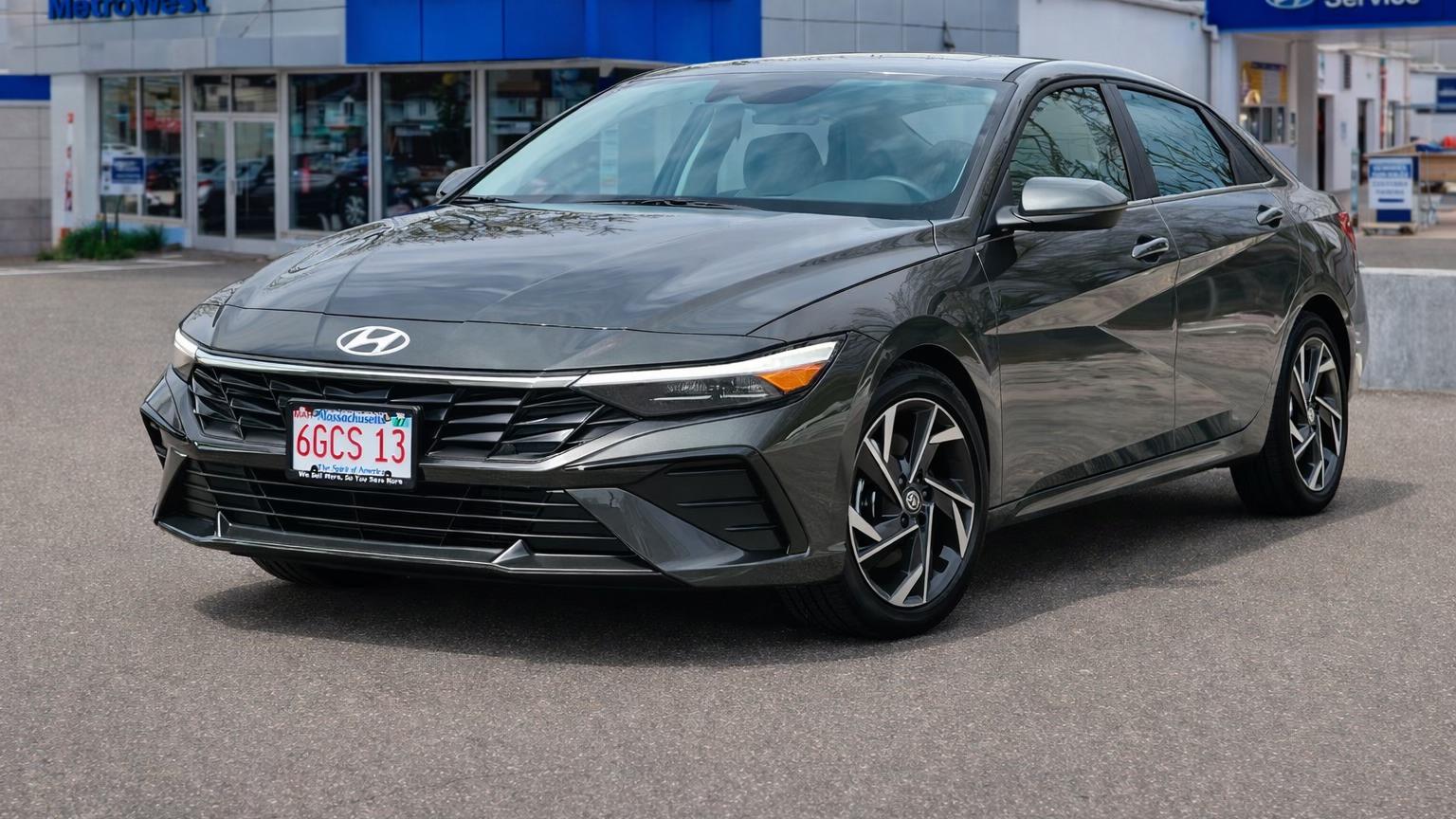 Hyundai Elantra 2025 in Quincy, MA