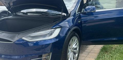 Tesla Model X 2018