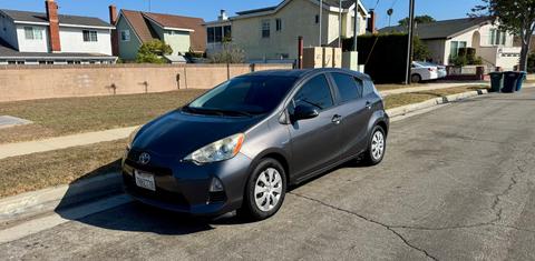 Toyota Prius c 2014