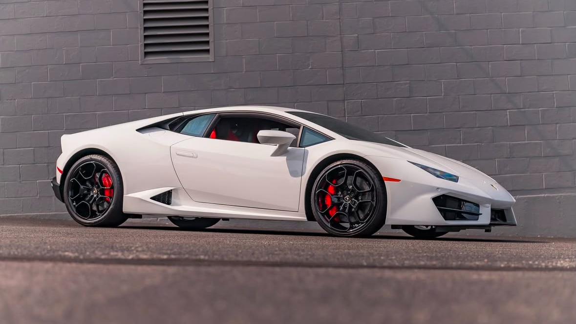Lamborghini Huracan 2017 in Saugus, MA