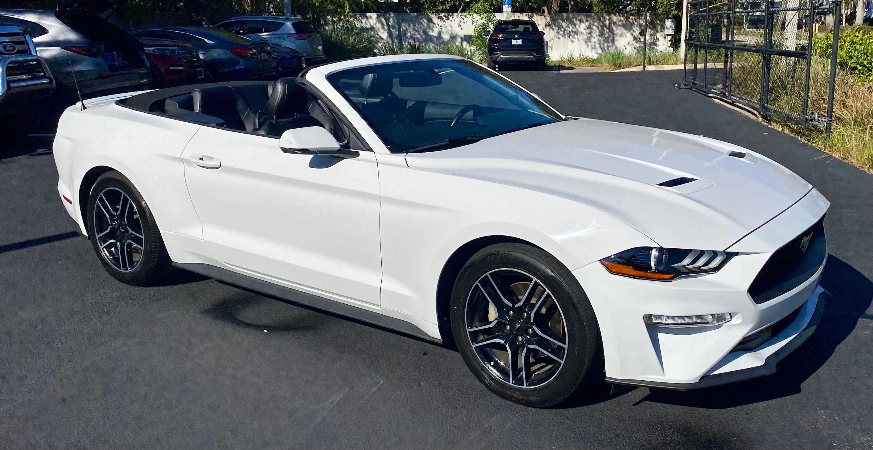 Ford Mustang 2020 in Naples, FL