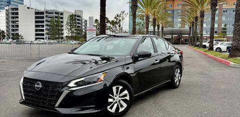 Nissan Altima 2025