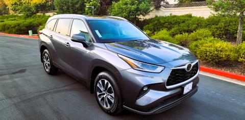 Toyota Highlander 2021