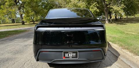 Tesla Model Y 2026
