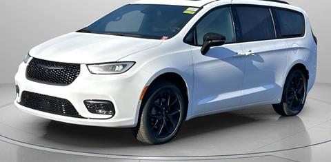 Chrysler Pacifica 2024