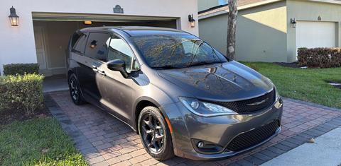 Chrysler Pacifica 2019