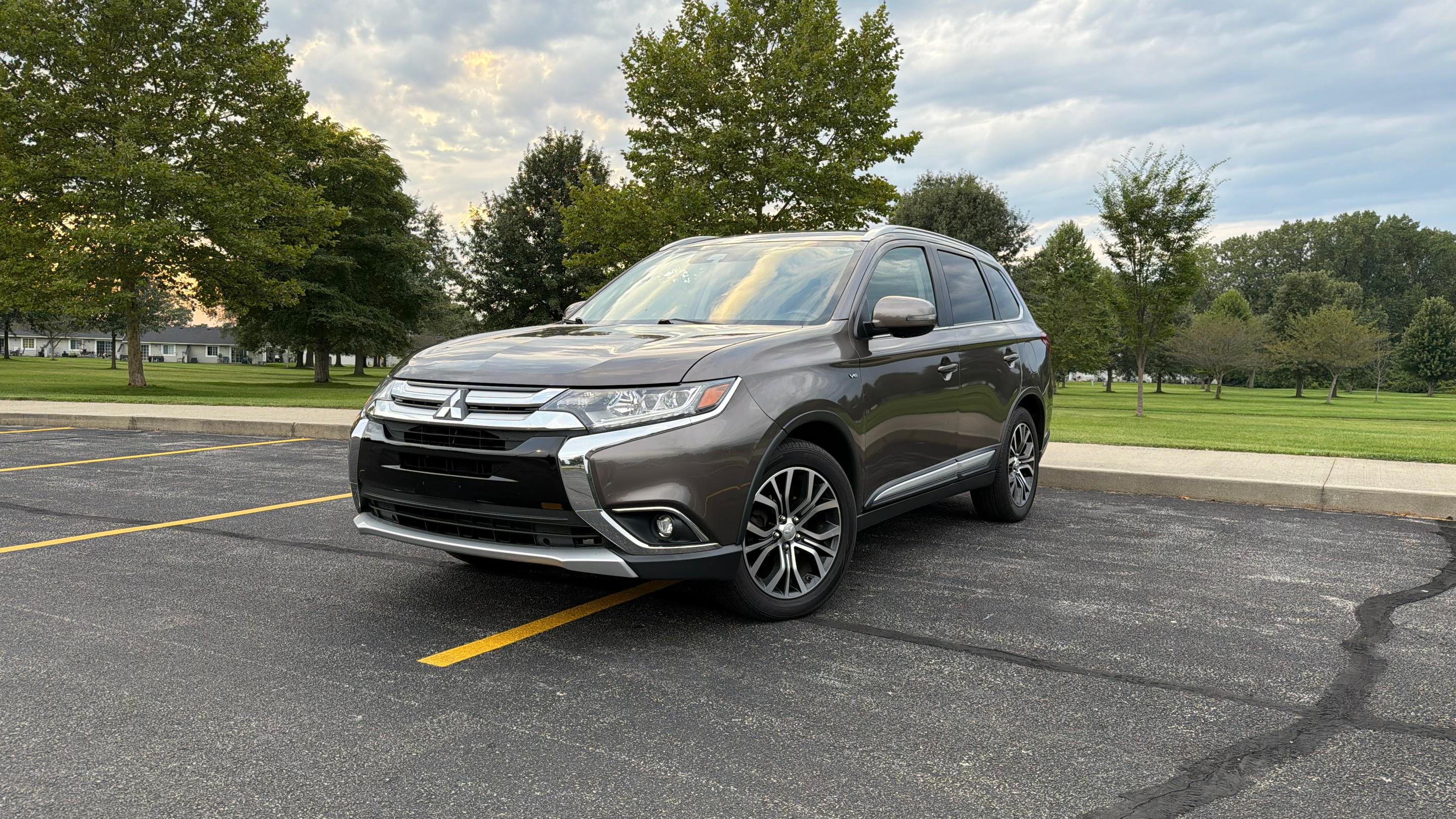 Mitsubishi Outlander 2017 in Fort Wayne, IN