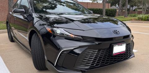 Toyota Camry Hybrid 2026