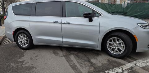 Chrysler Pacifica 2024