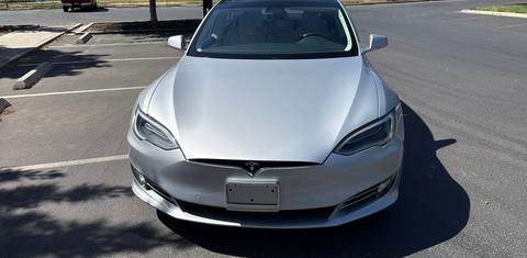 Tesla Model S 2017