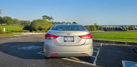 Hyundai Elantra 2013