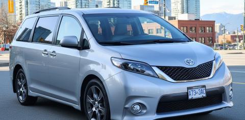 Toyota Sienna 2015