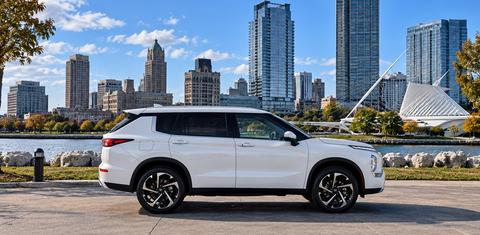 Mitsubishi Outlander 2023