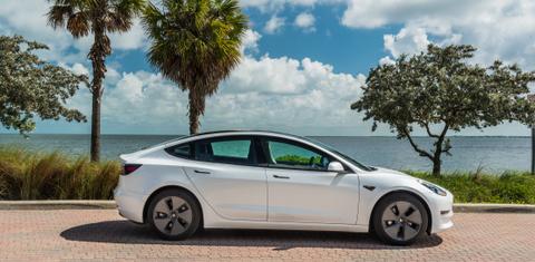 Tesla Model 3 2021