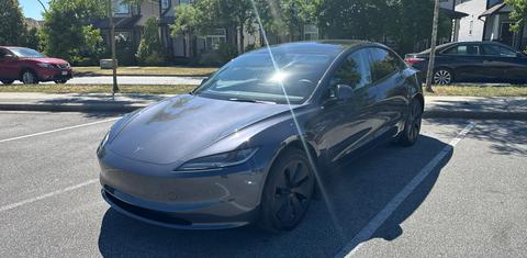 Tesla Model 3 2024