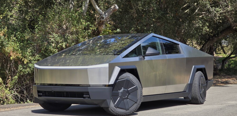 Tesla Cybertruck 2026