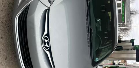 Hyundai Elantra 2015