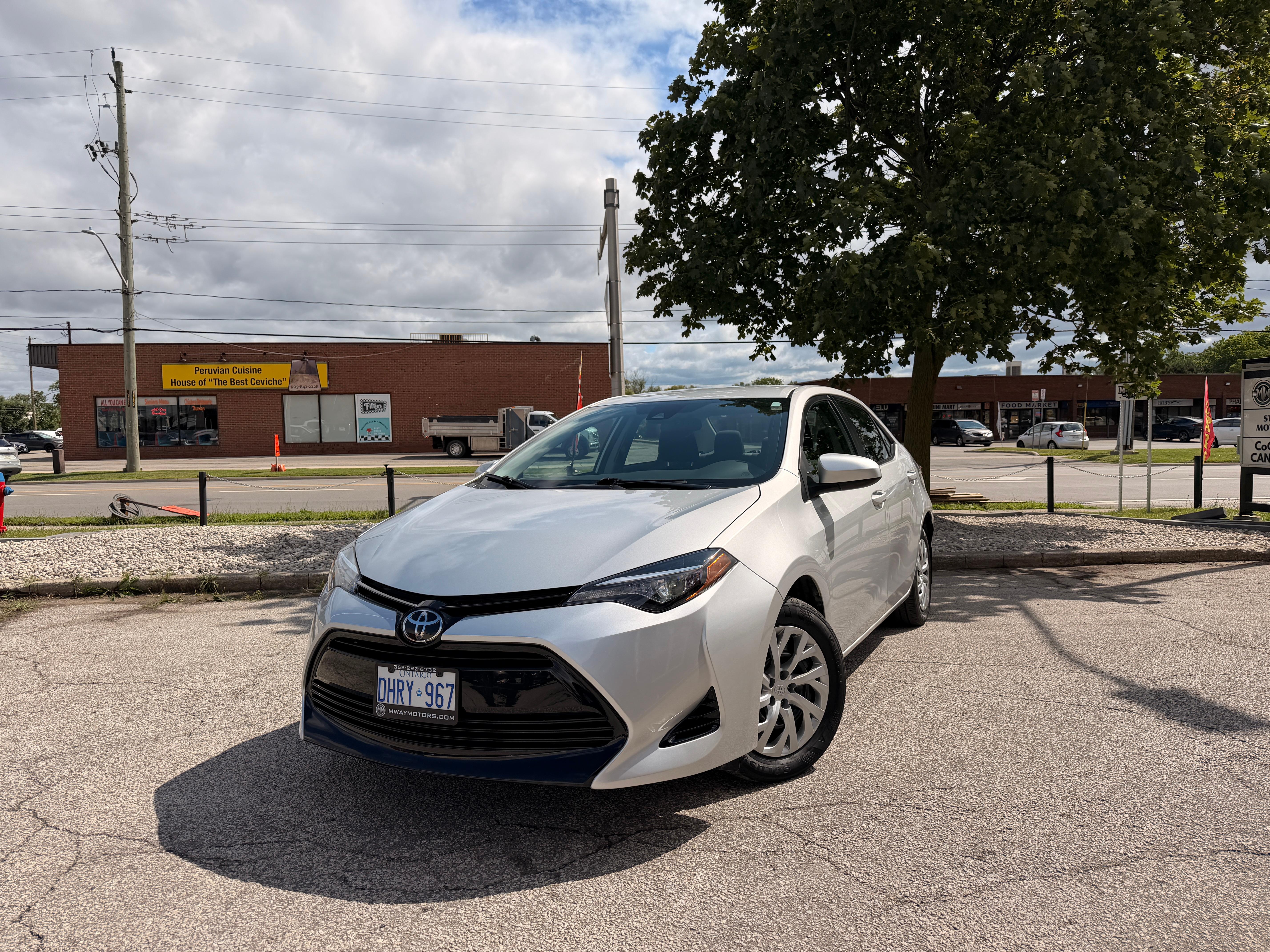 Toyota Corolla 2017 in Oakville, ON