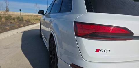 Audi SQ7 2025