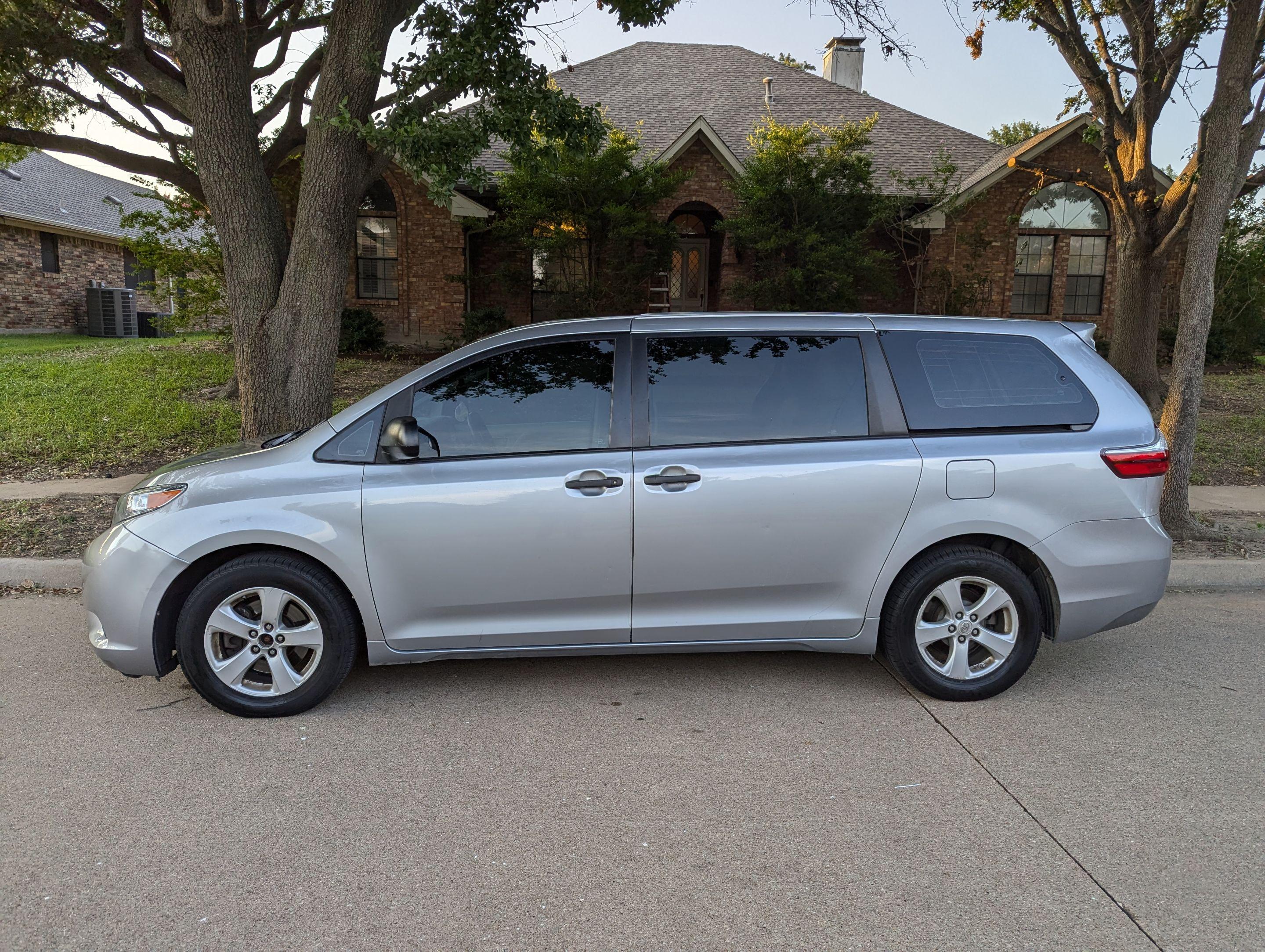 Toyota Sienna 2015 in 