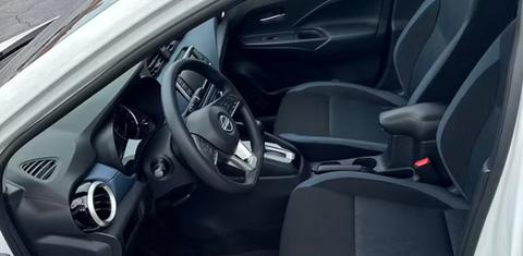 Nissan Versa 2025