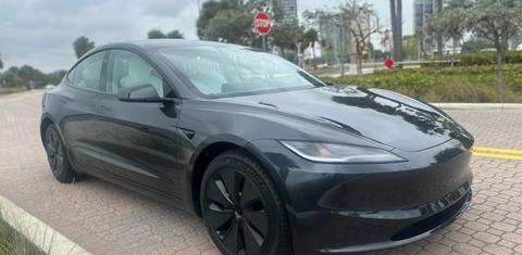 Tesla Model 3 2025