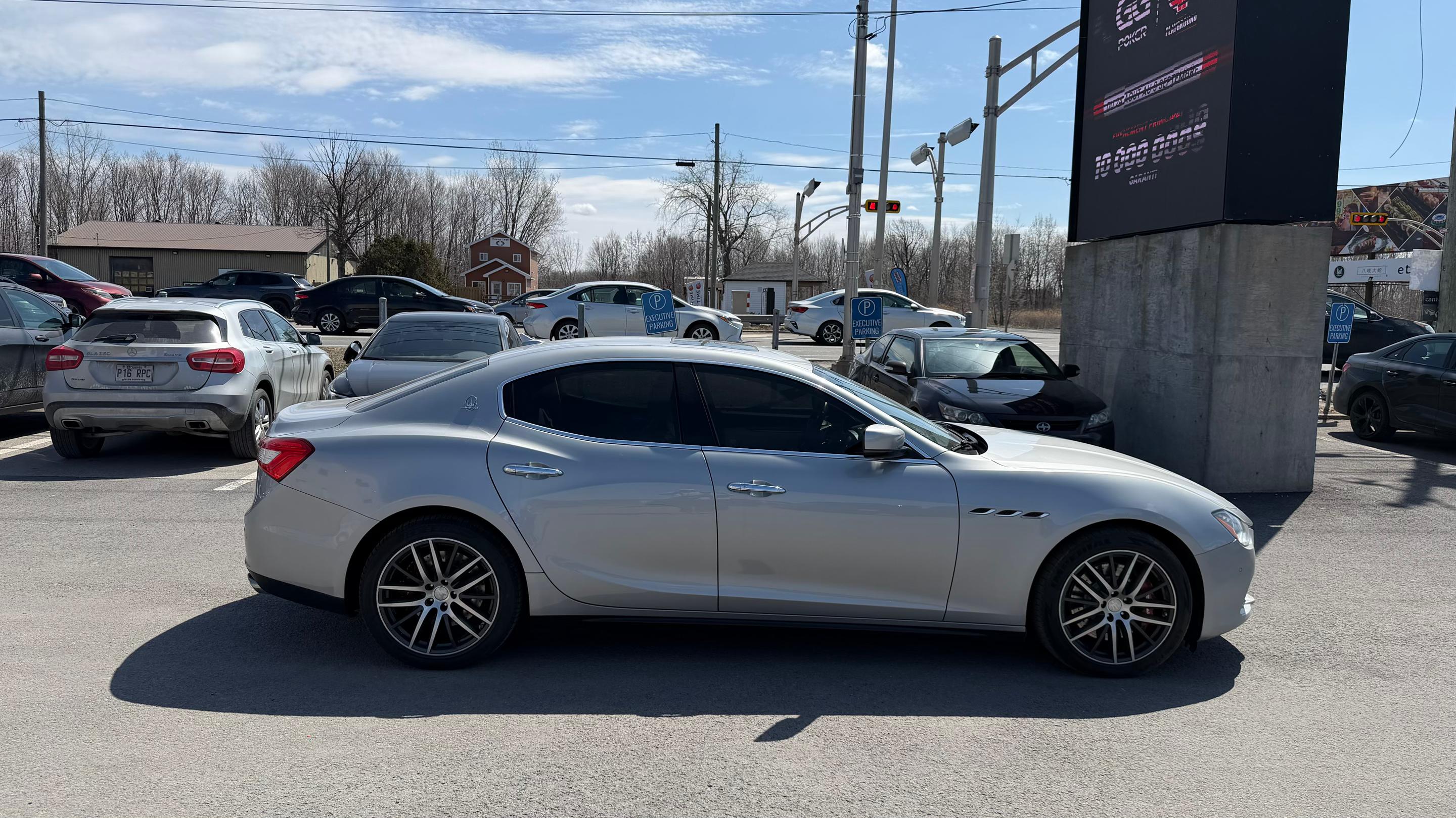 Maserati Ghibli 2015 à Montréal, QC