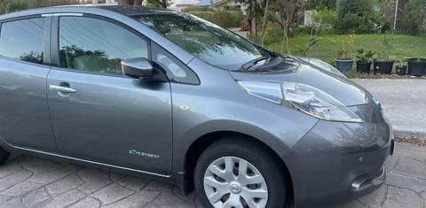 Nissan LEAF 2016