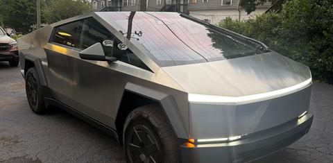 Tesla Cybertruck 2026