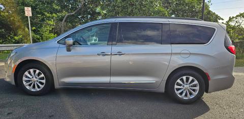 Chrysler Pacifica 2017