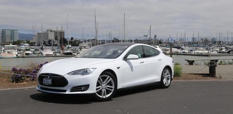 Tesla Model S 2015