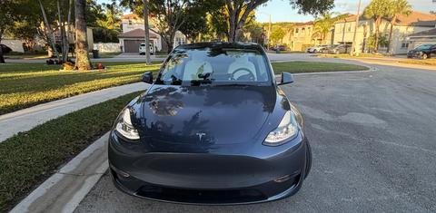 Tesla Model Y 2023