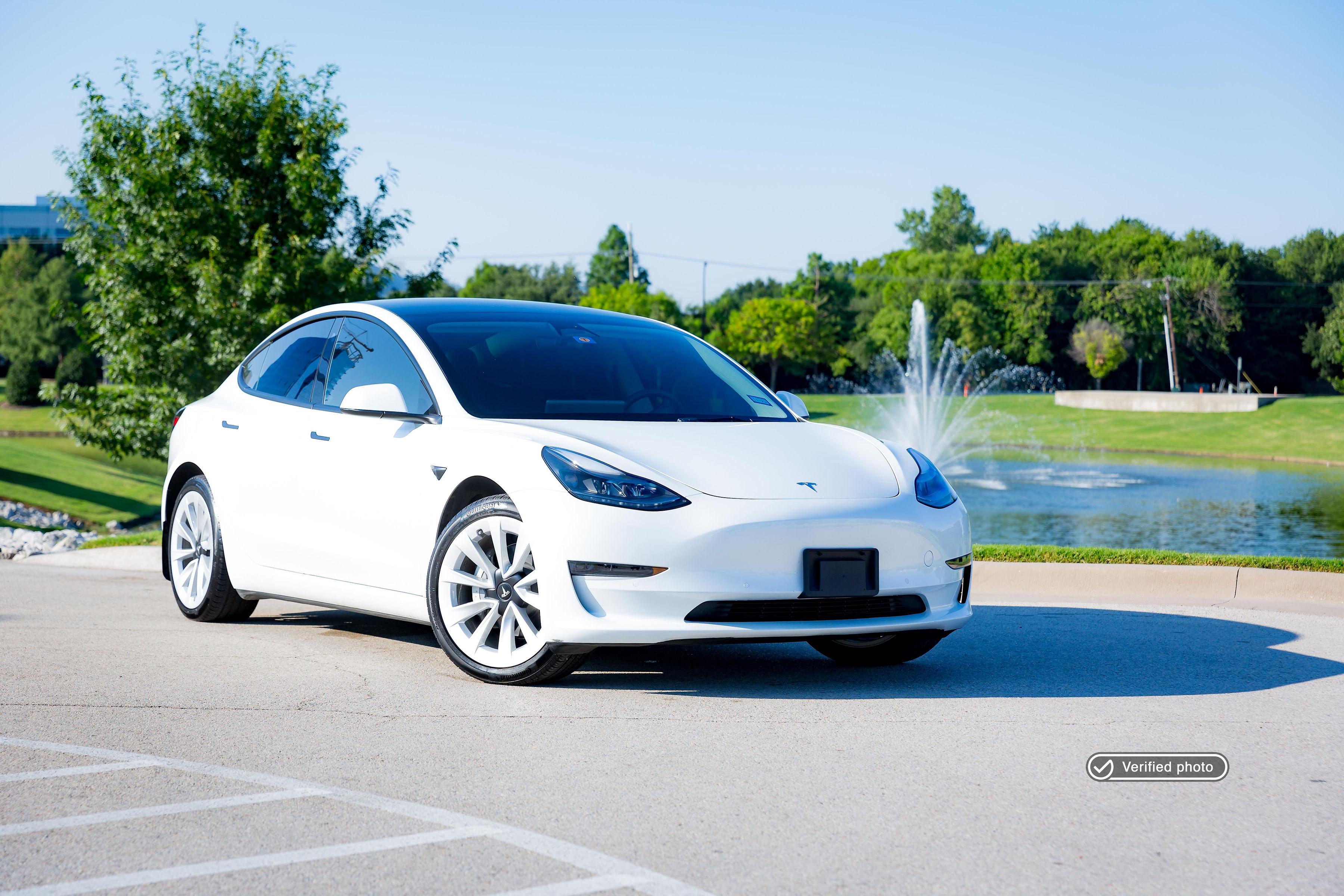 Tesla Model 3 2022 in 