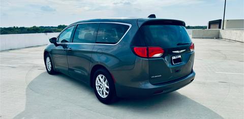 Chrysler Voyager 2023