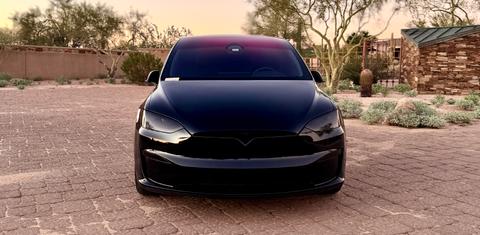 Tesla Model X 2025