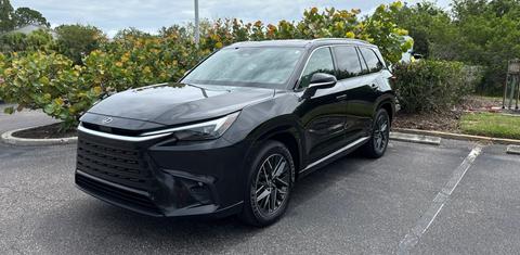 Lexus TX 2025