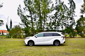 Toyota Sienna 2026 in Miami