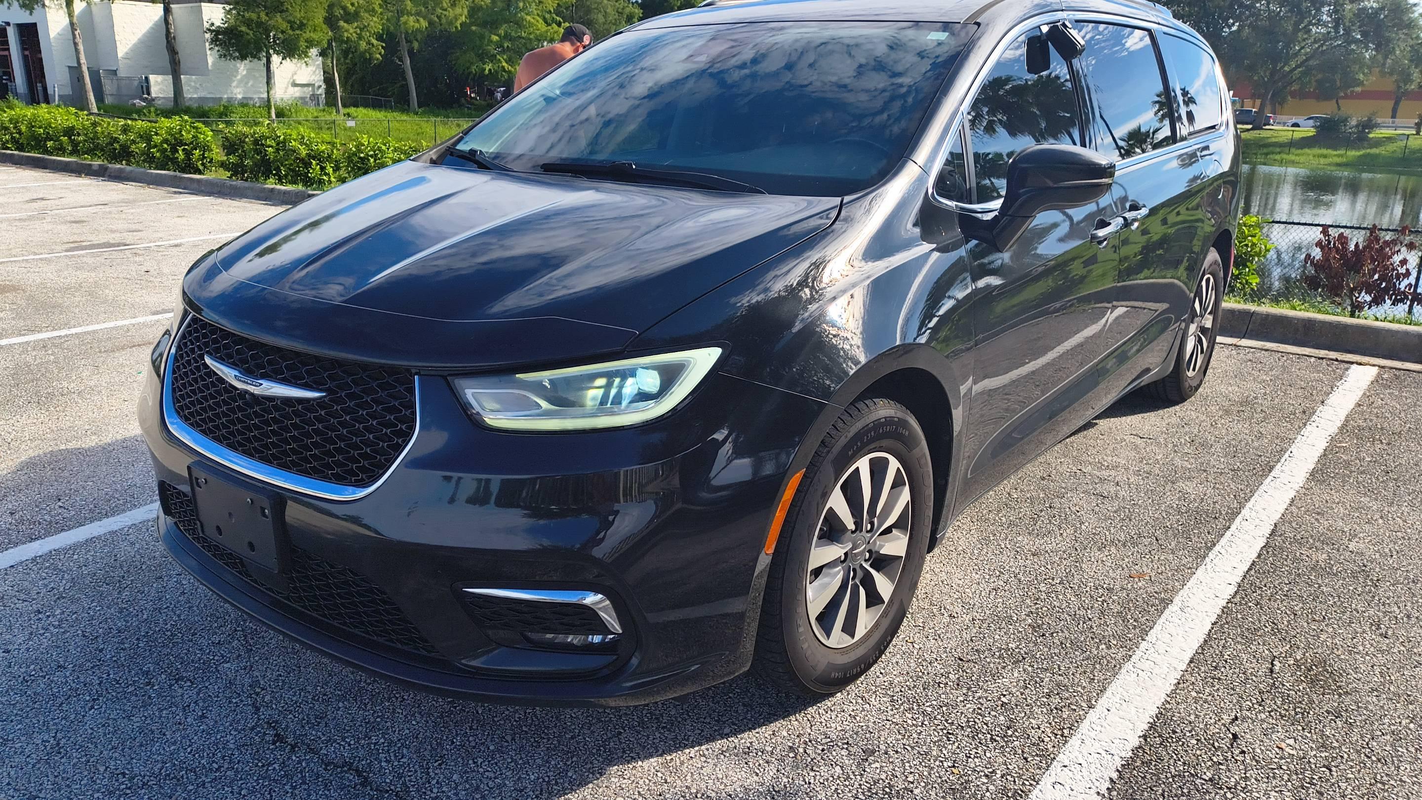 Chrysler Pacifica 2021 in Daytona Beach, FL