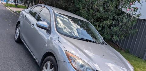 Mazda MAZDA3 2013