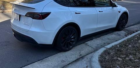 Tesla Model Y 2022
