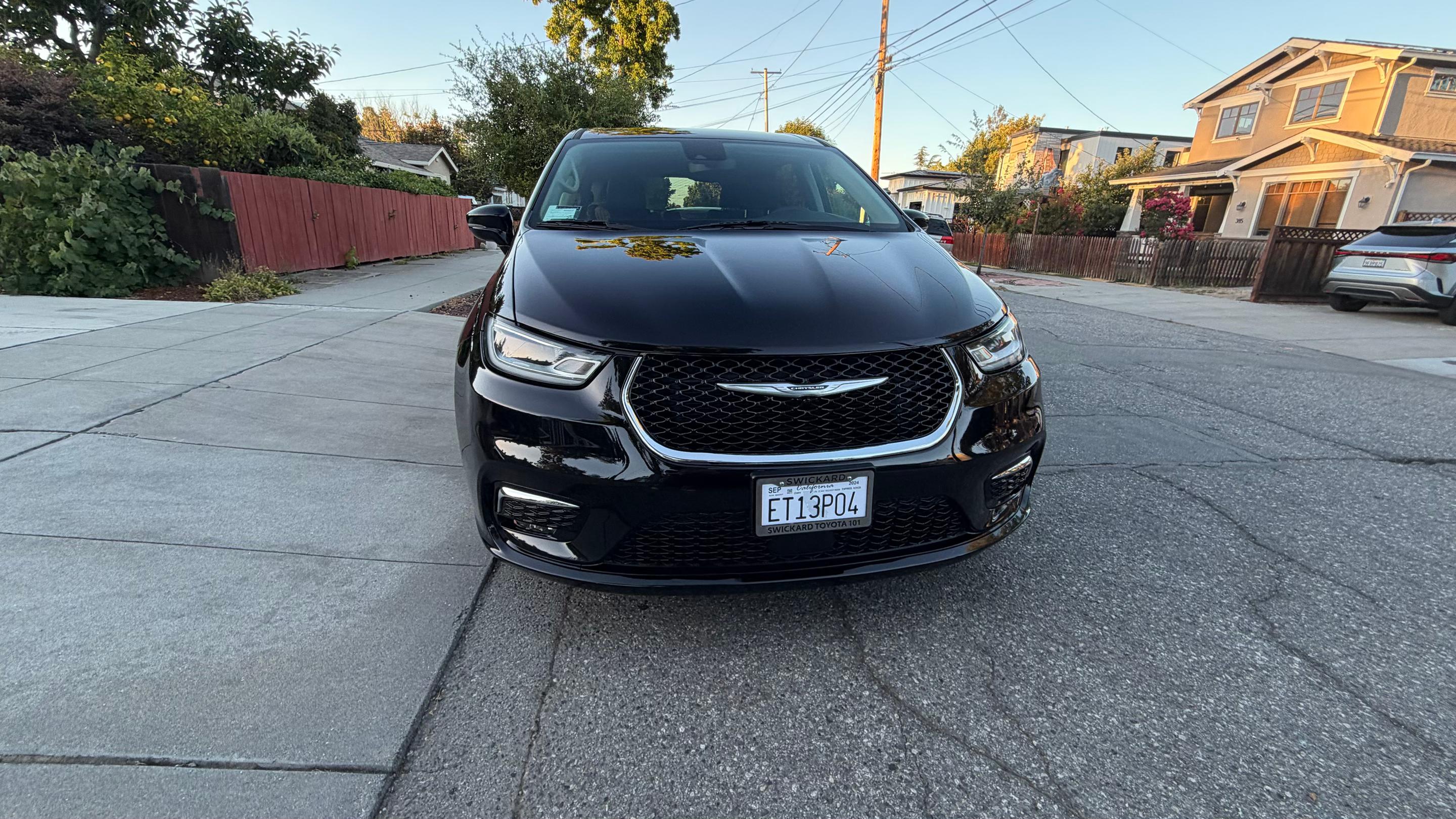 Chrysler Pacifica 2024 in Palo Alto, CA