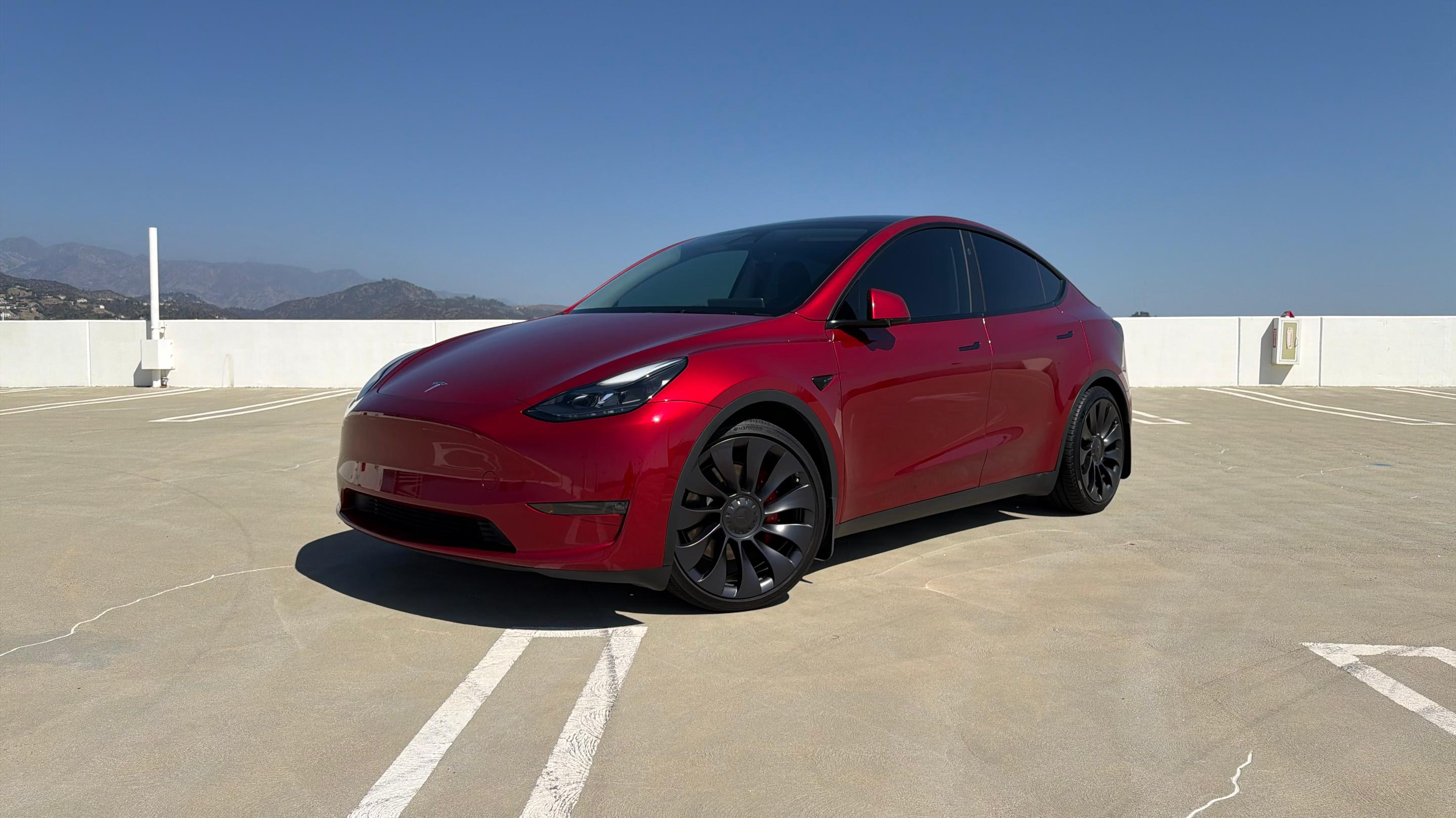 Tesla Model Y 2024 in Los Angeles, CA