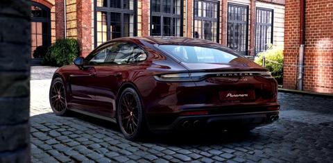 Porsche Panamera 2023